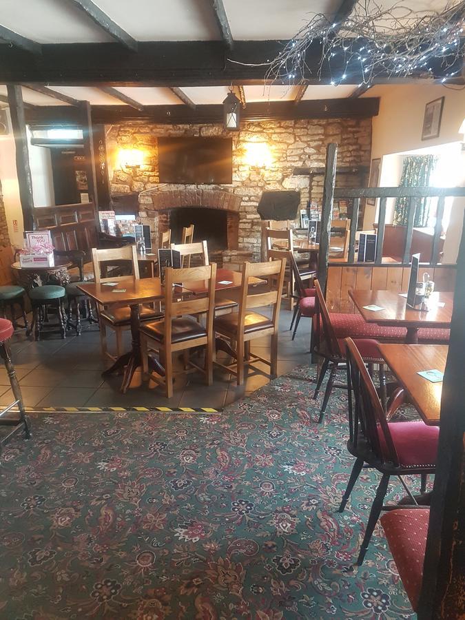 The Dog Inn Old Sodbury Dış mekan fotoğraf